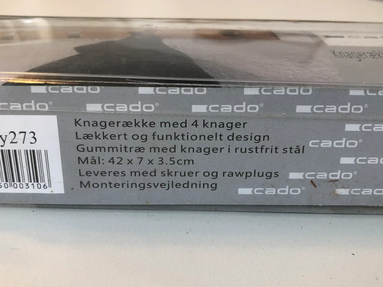 Billede 10 - Knagerække i sort med 4 knager fra Cado