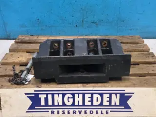 Case Maxxum 145 Frontvægt Holder 82031499