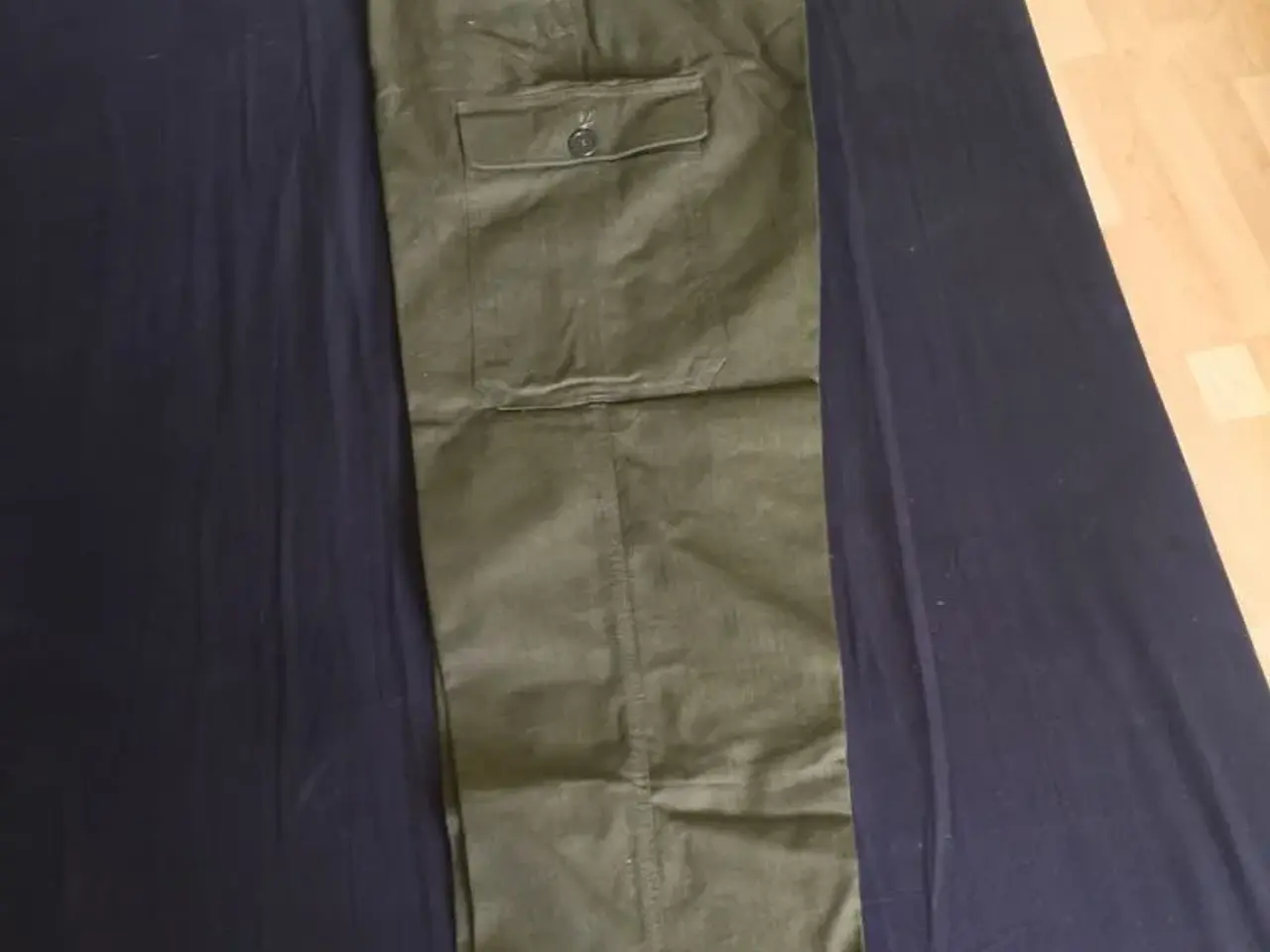Billede 2 - Dansk Millitærpoliti uniform