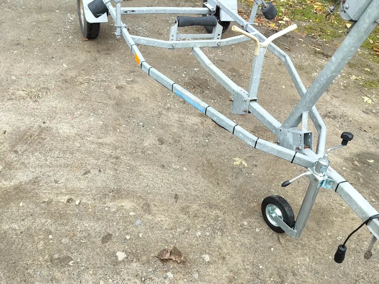 Billede 4 - Fin lille bådtrailer, med nummerplade