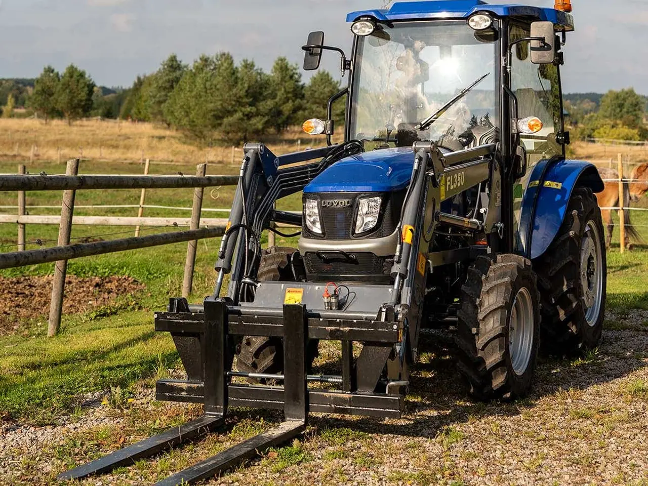 Billede 4 - Traktor Lovol 25 hk med frontlæsser, Stage V