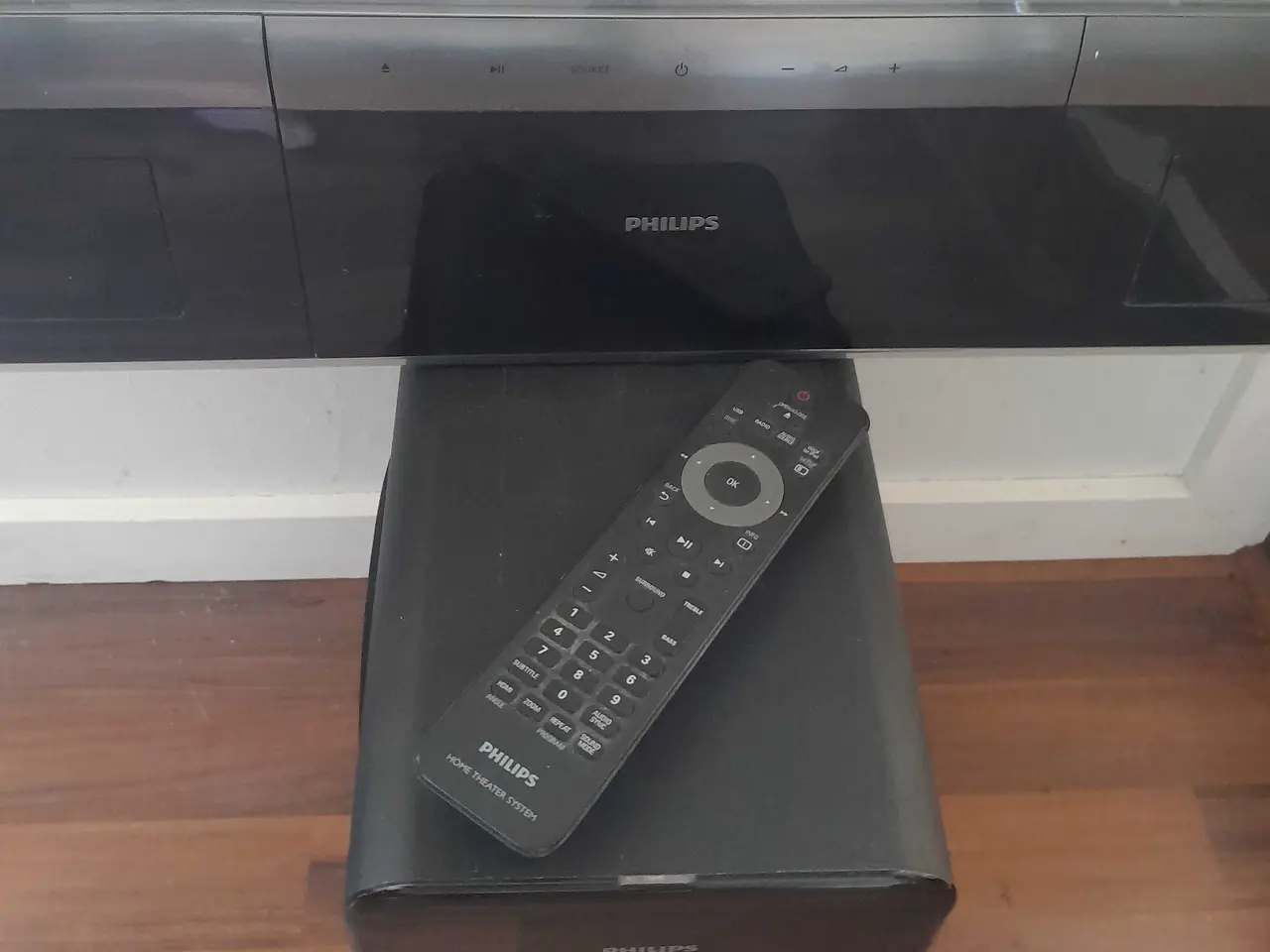 Billede 1 - Soundbar med dvd og subwoofer