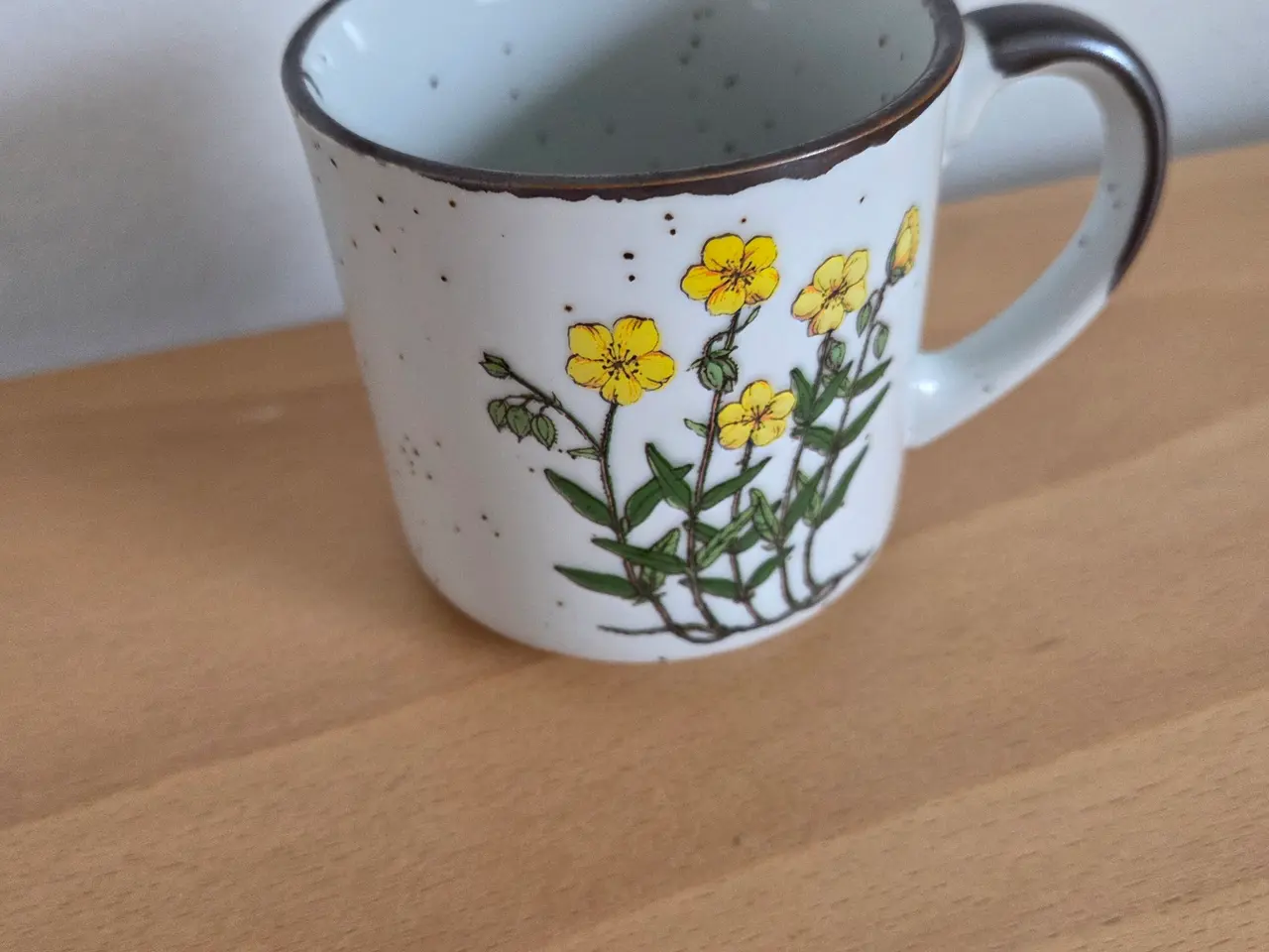 Billede 3 - vintage Japansk keramik krus med gule blomster