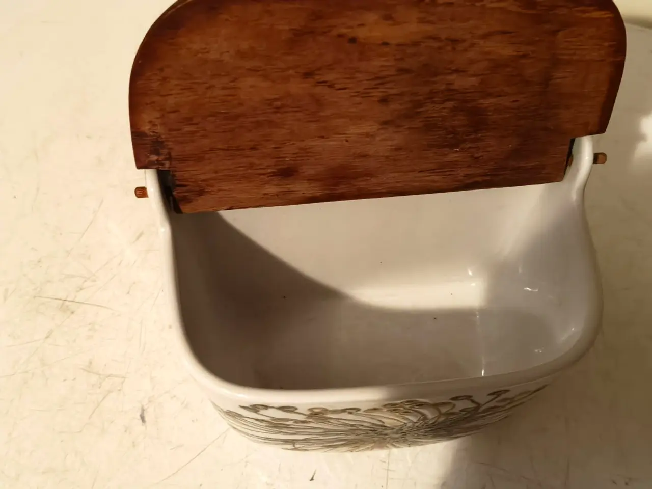 Billede 3 -  saltkar og køkkenrulleholder og filter holder 
