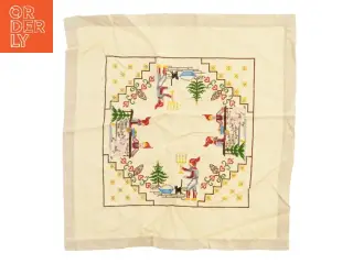 Broderet dug med julemotiver (str. 50x52 cm)