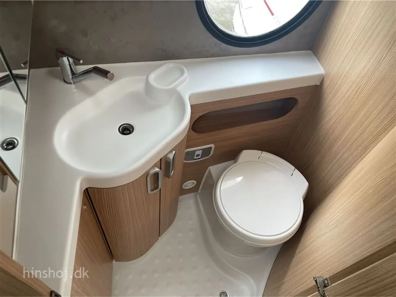 Billede 5 - 2024 - Tabbert T@b L 400 Basic Lækker rejsevogn med fast dobbeltseng fra Hinshøj Caravan