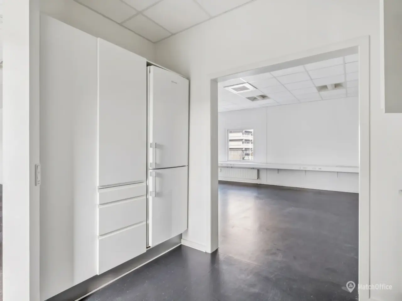 Billede 11 - Moderne kontorlokale med synlig placering