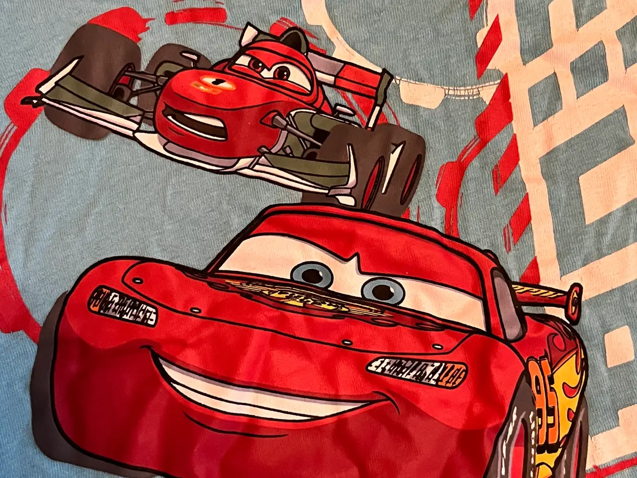 Billede 2 - Bluse med Cars.