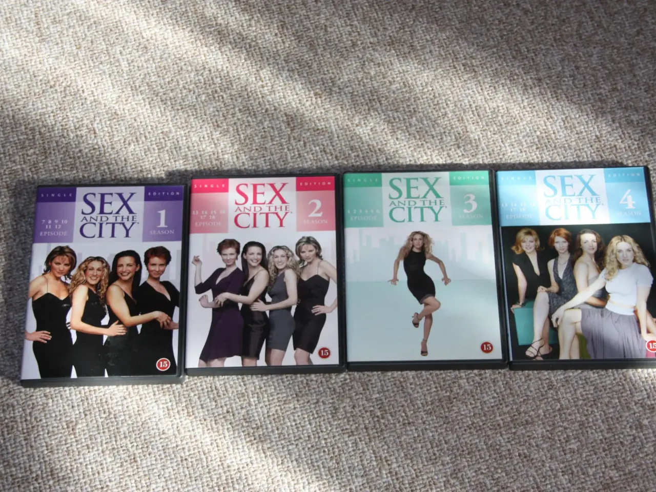 Billede 1 - Sex and the city pris for 4 stk.