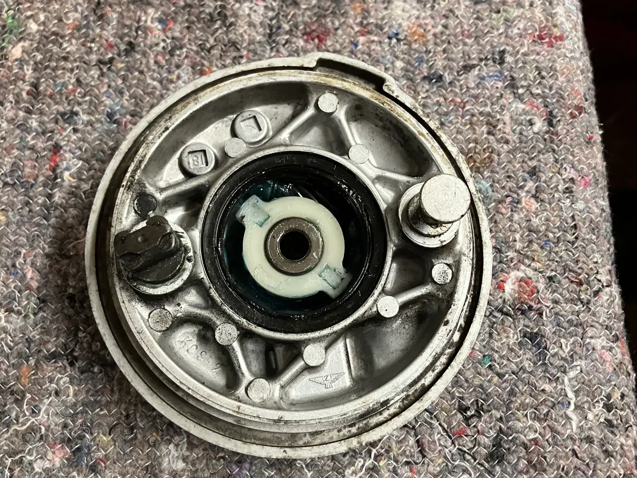Billede 3 - Honda cd50 bremseplade forhjul.