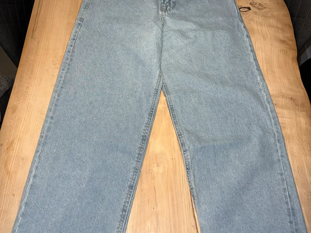 Billede 3 - Levis jeans str 12A
