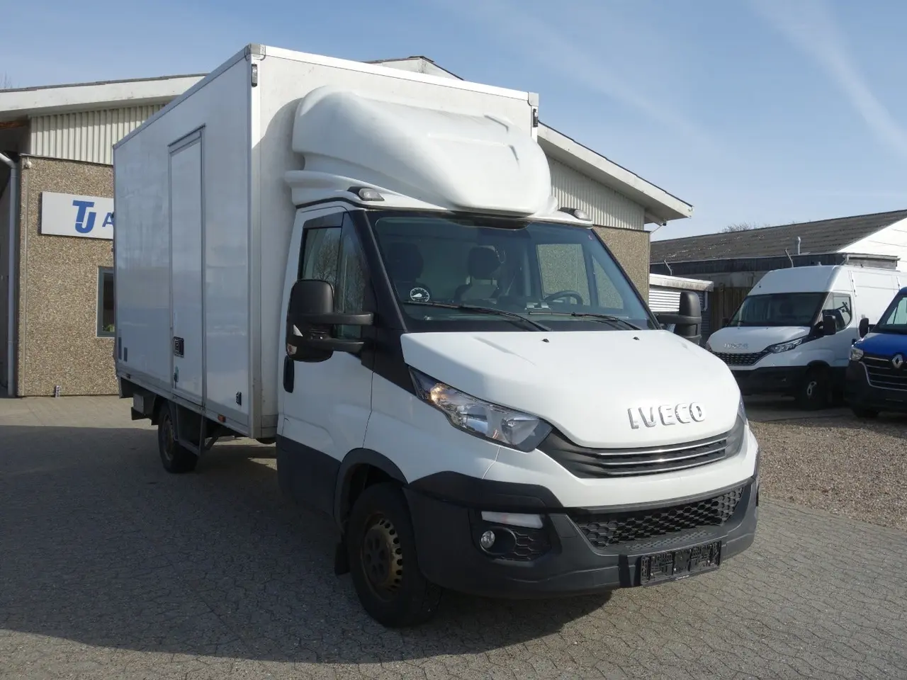 Billede 1 - Iveco Daily 2,3 35S16 Alukasse m/lift AG8