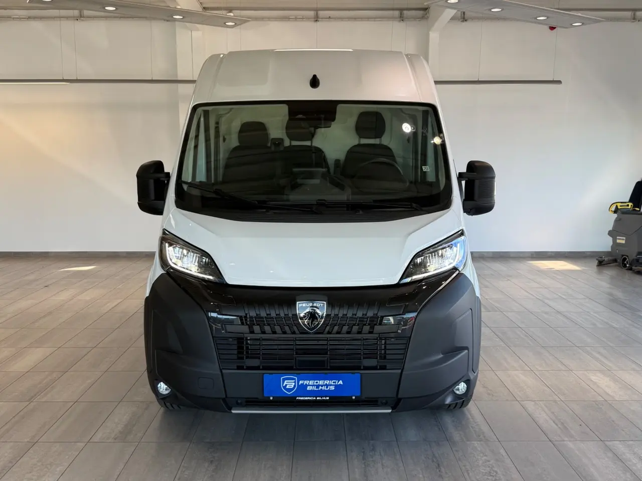 Billede 2 - Peugeot e-Boxer 435 110 L3H2 Premium