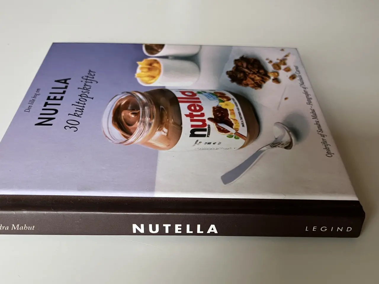 Billede 3 - Den lille bog om Nutella. Af Sandra Mahut