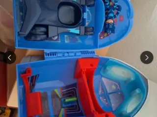 Hasbro PJ Masks 2 in 1 Headquarters & Rocket