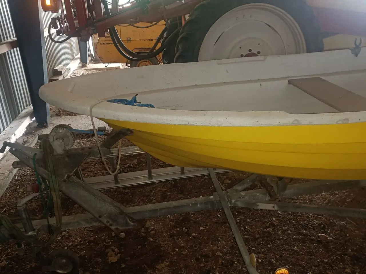 Billede 2 - - - - 10 fods med motor og trailer