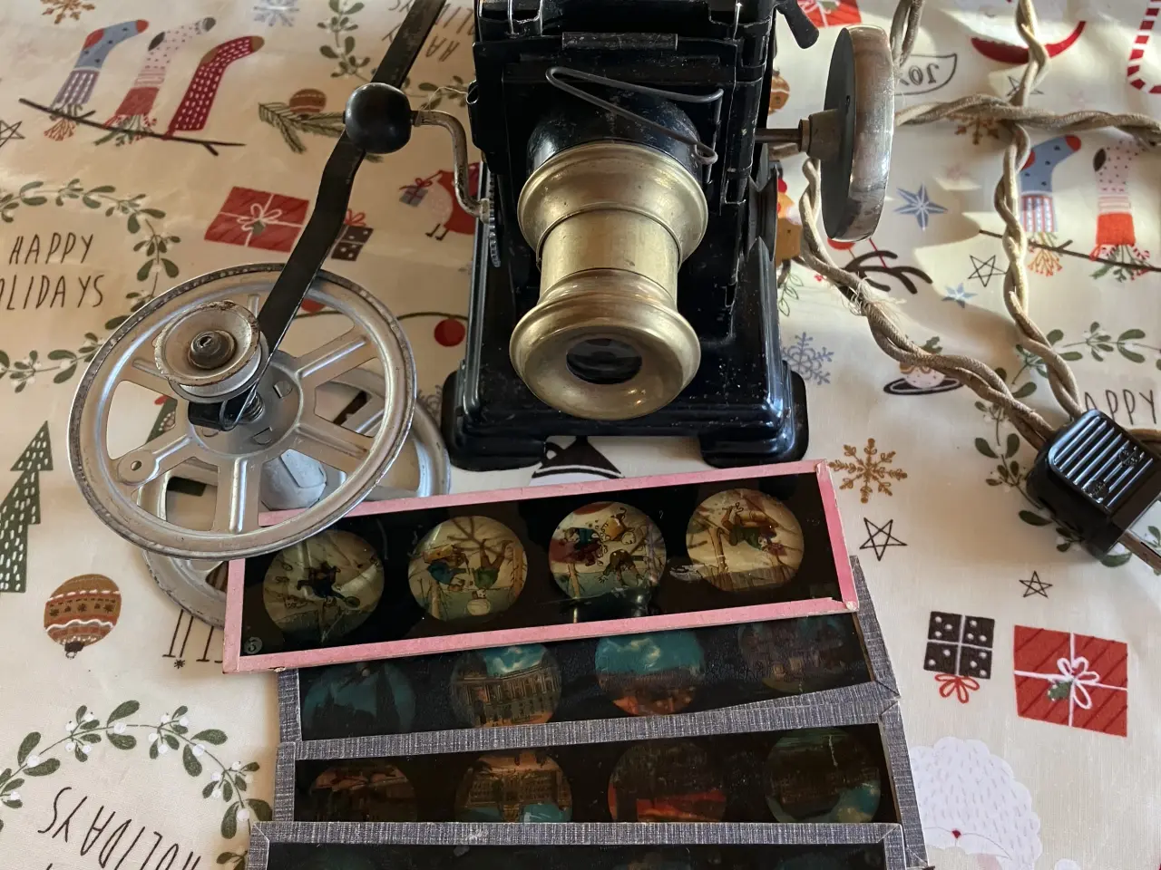 Billede 1 - Gammel blikfilms projektor