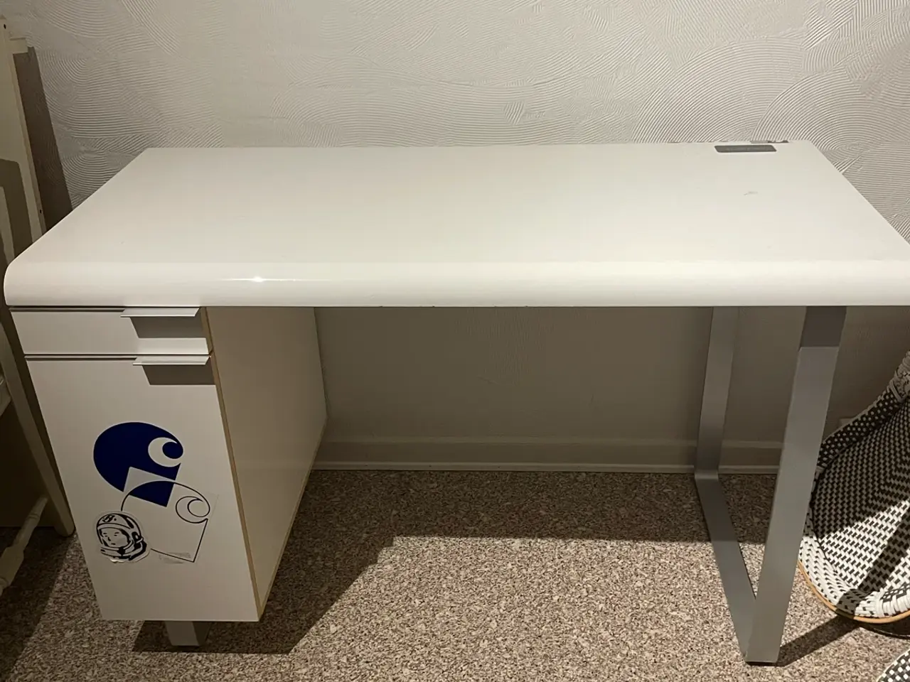 Billede 1 - Skrivebord i hvid blank lak