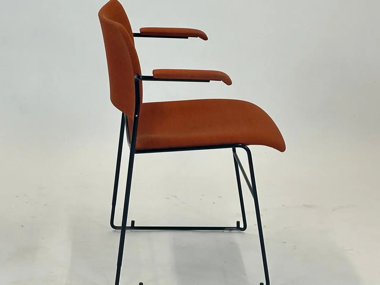 Billede 6 - HOWE 40/4 Stol – Orange med Sort Stel