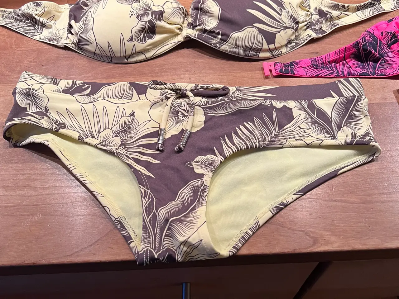 Billede 5 - Flotte bikinier