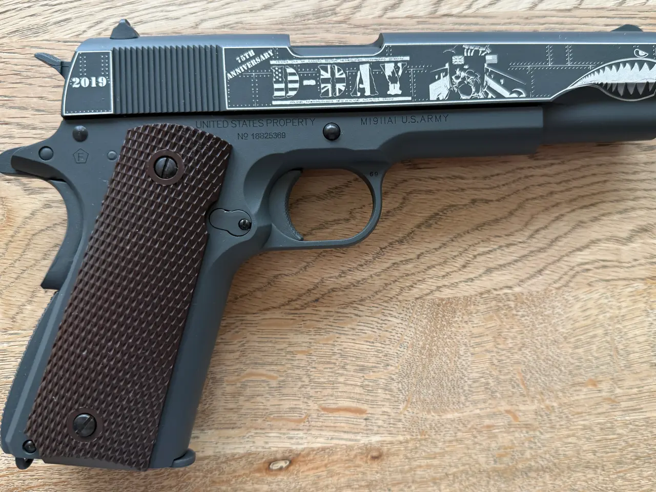 Billede 1 - Colt M1911 Co2 Blow Back D-Day edition