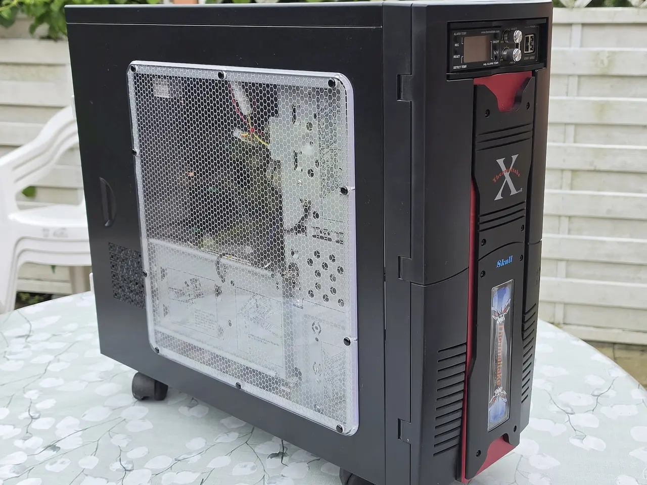 Billede 1 - Unik retro-PC i stort Thermaltake-kabinet