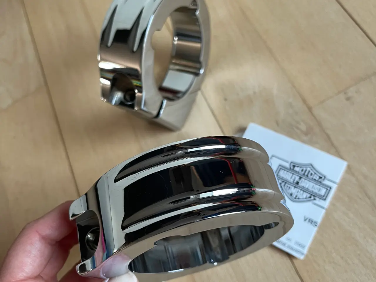 Billede 4 - Udstødnings clamps V-Rod