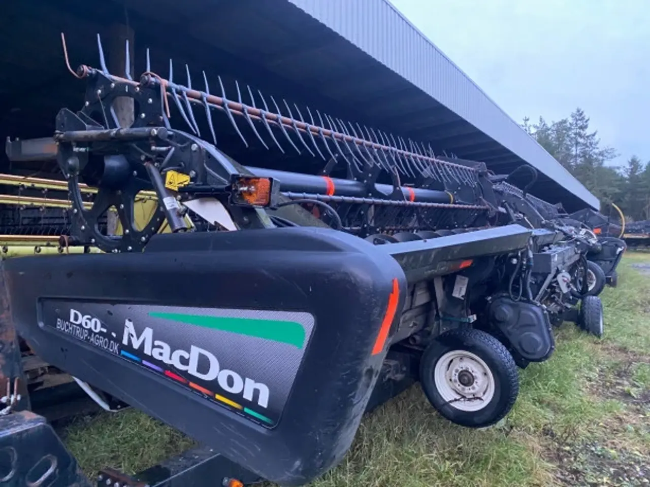 Billede 10 - MacDon D60 40" Sælges i dele/ for parts.