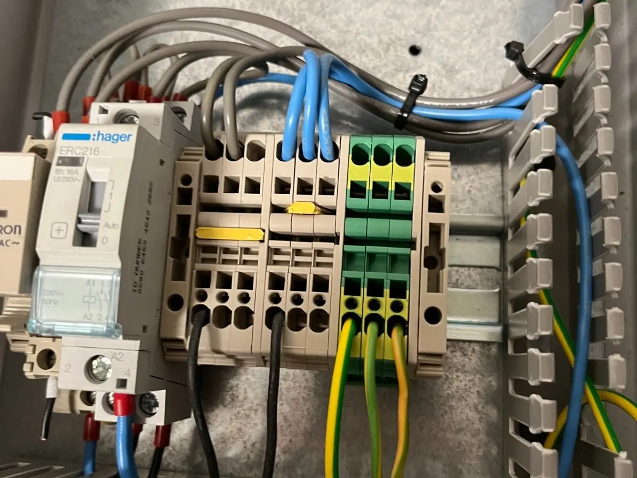 Billede 7 - Control Panel w/ Omron H3CR Timer, Hager ERC216,
