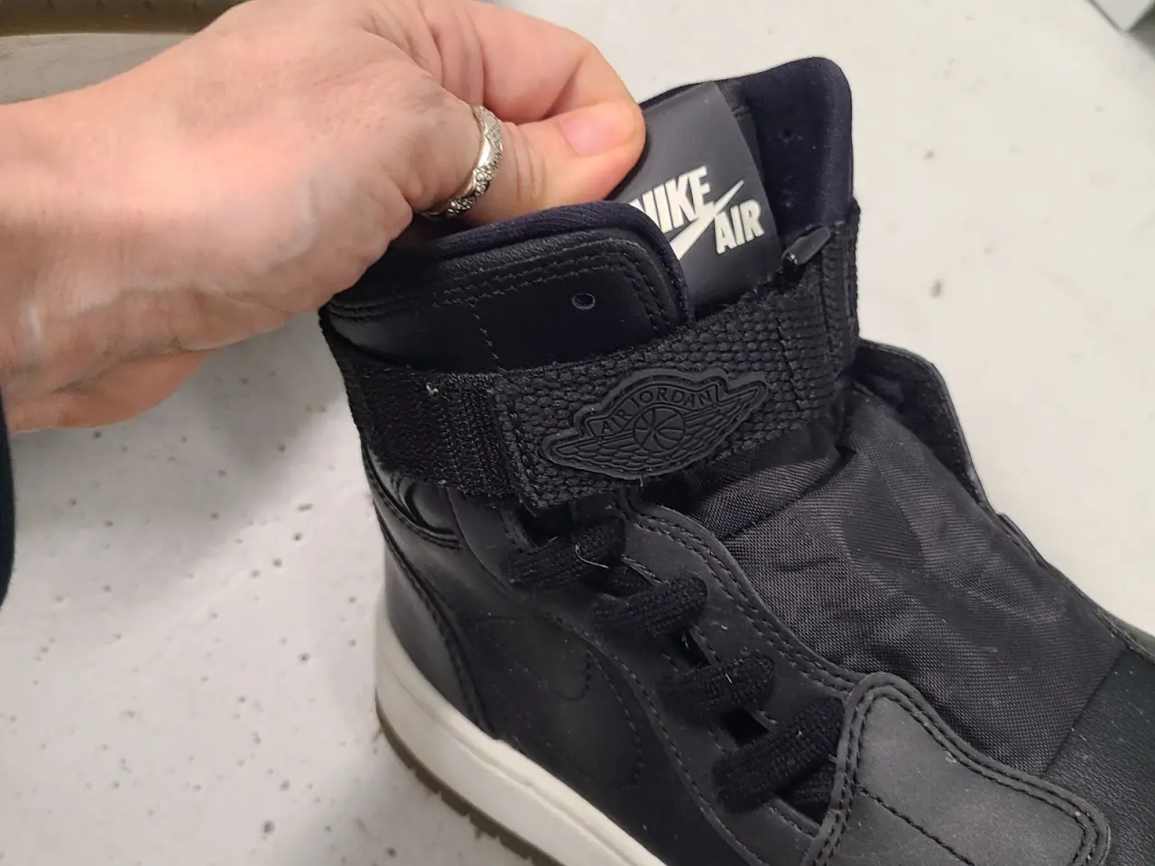 Billede 5 - Nike Air Jordan sorte high-top sneakers