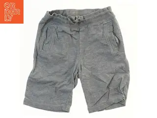 Grå shorts til børn fra H&M (str. 104)