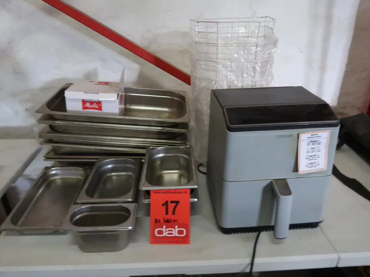 Billede 1 - Diverse kantiner, airfryer samt tråd skraldespande