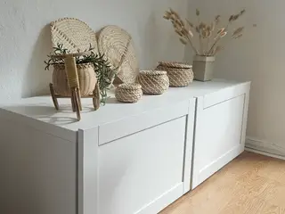 Opbevaringsmøbel med 2 store skuffer