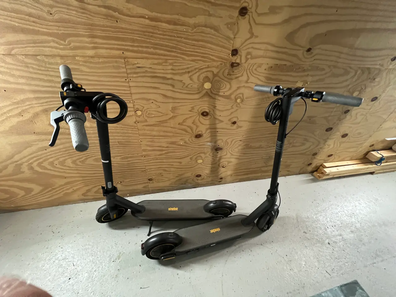 Billede 3 - 2 stk. Ninebot (Segway) G30 Max løbehjul