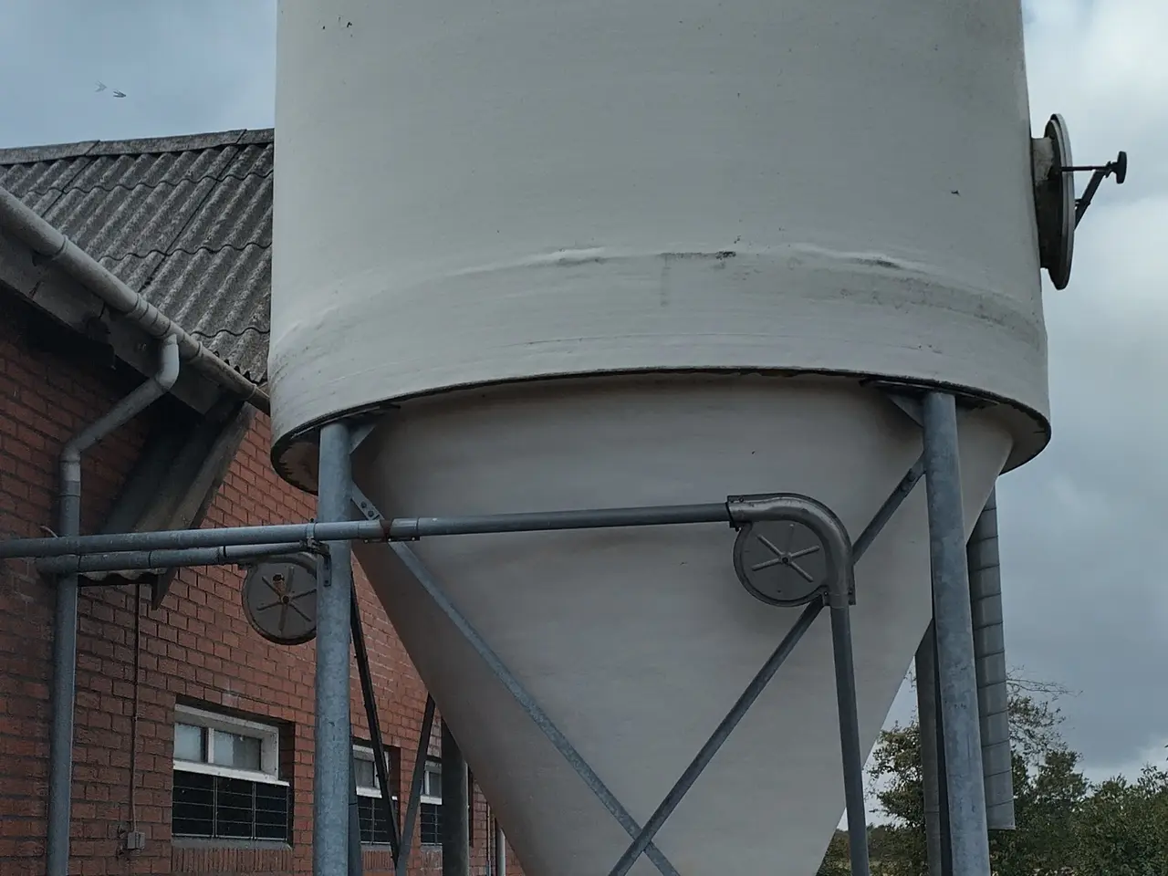 Billede 2 - Silo og inventar