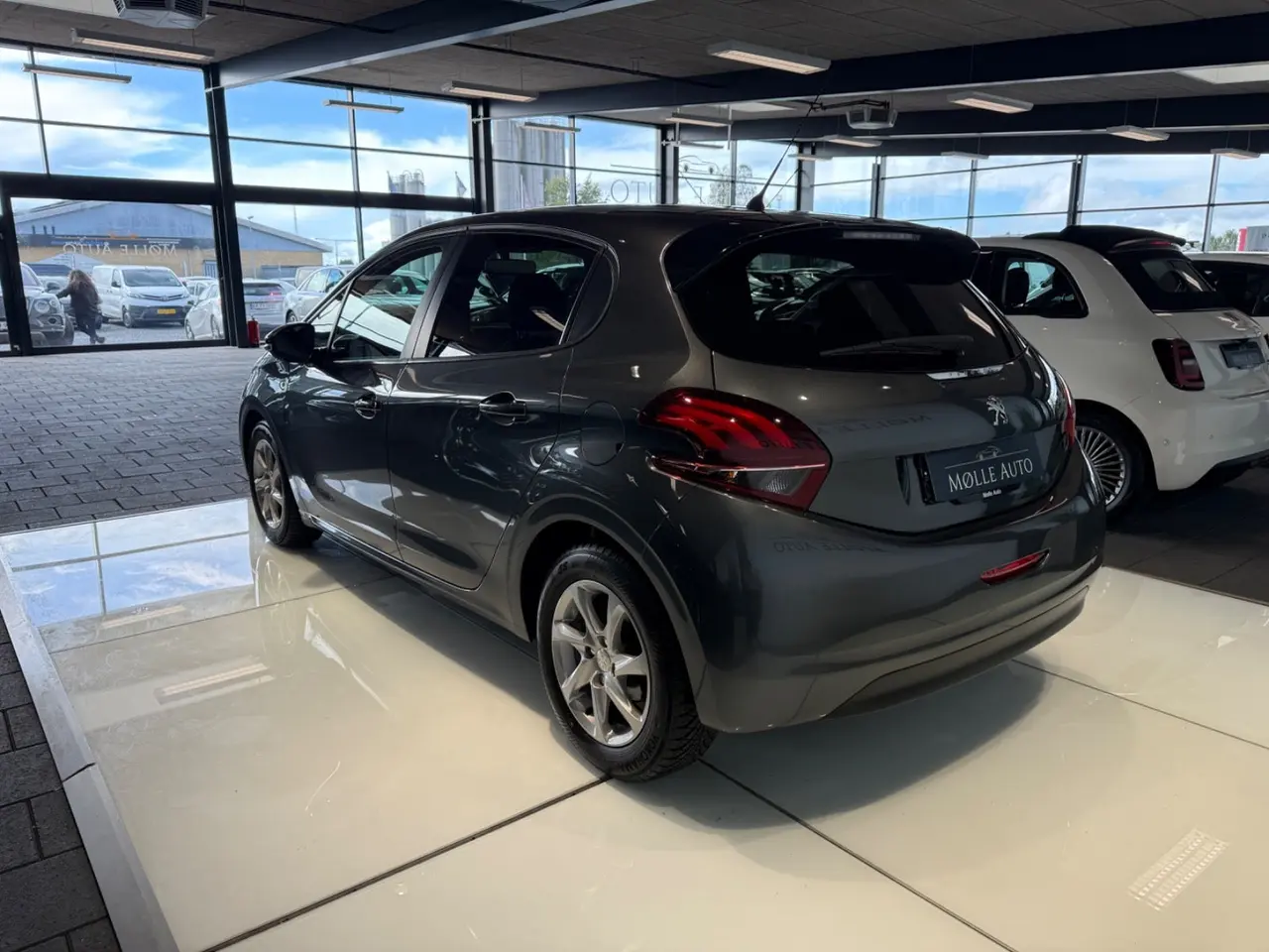 Billede 4 - Peugeot 208 1,6 BlueHDi 100 Envy Sky