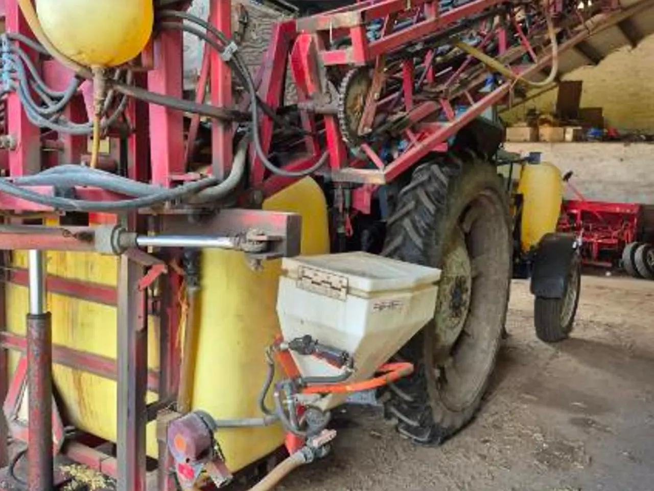 Billede 1 - Hardi LZ1000, 24 meter. Holder syn indtil Juni 2027.