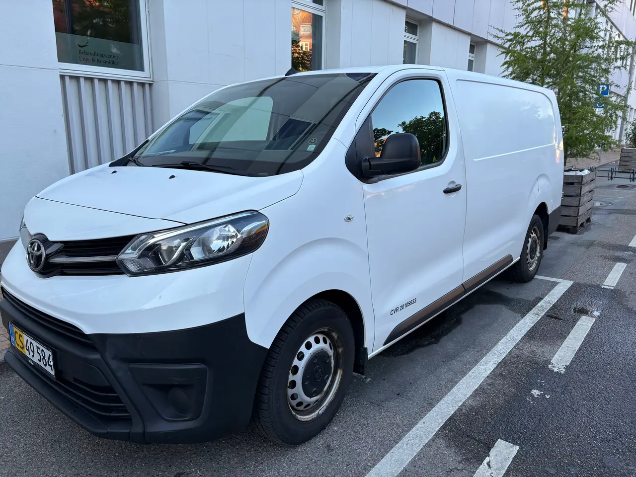 Billede 1 - 1112 % toyota varebil