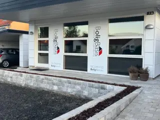 Hyggeligt og nyrenoveret kontor til leje i Odense N