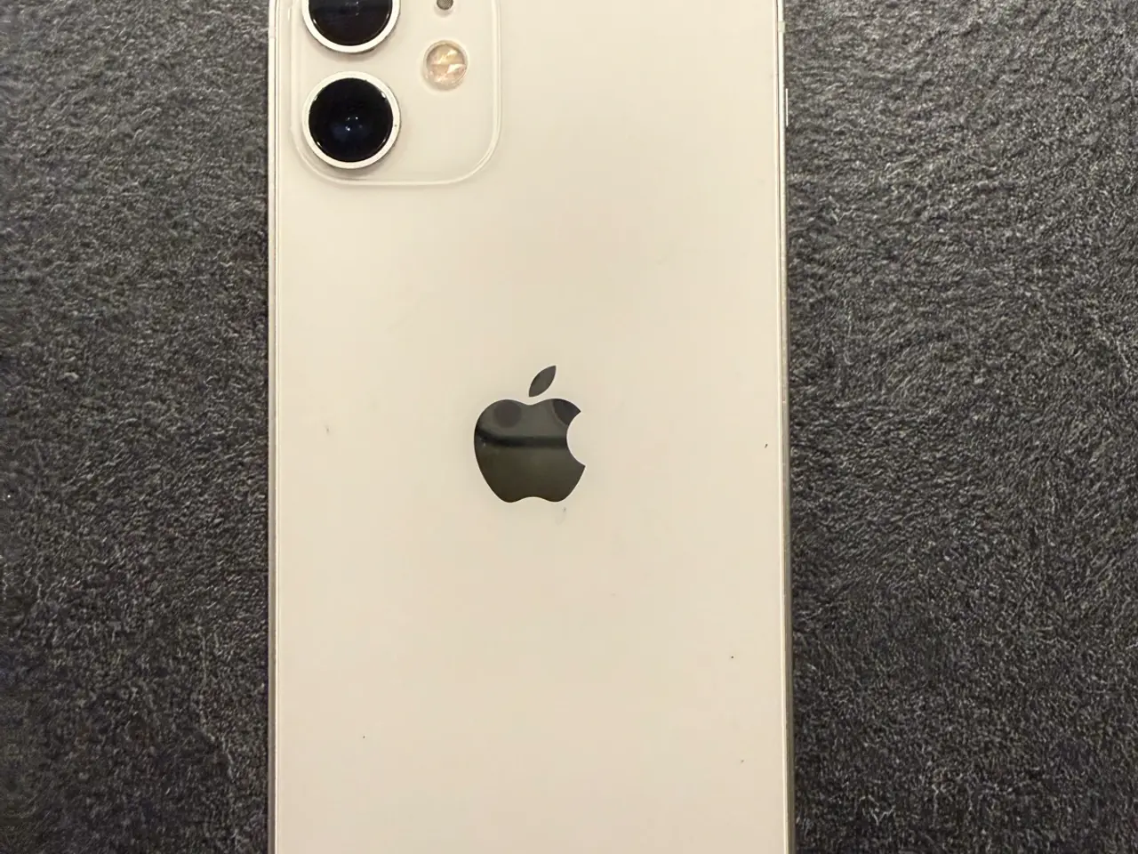 Billede 2 - iPhone 12 mini 64 GB – Hvid + cover