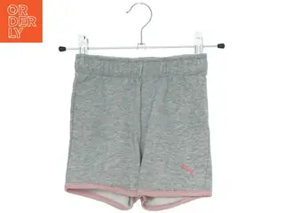 Grå shorts fra Puma (str. 98)