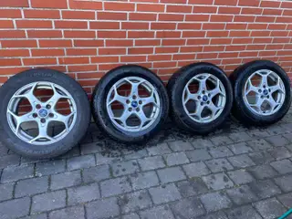 16” Ford Aluhjul med Michelin vinterdæk 5x108