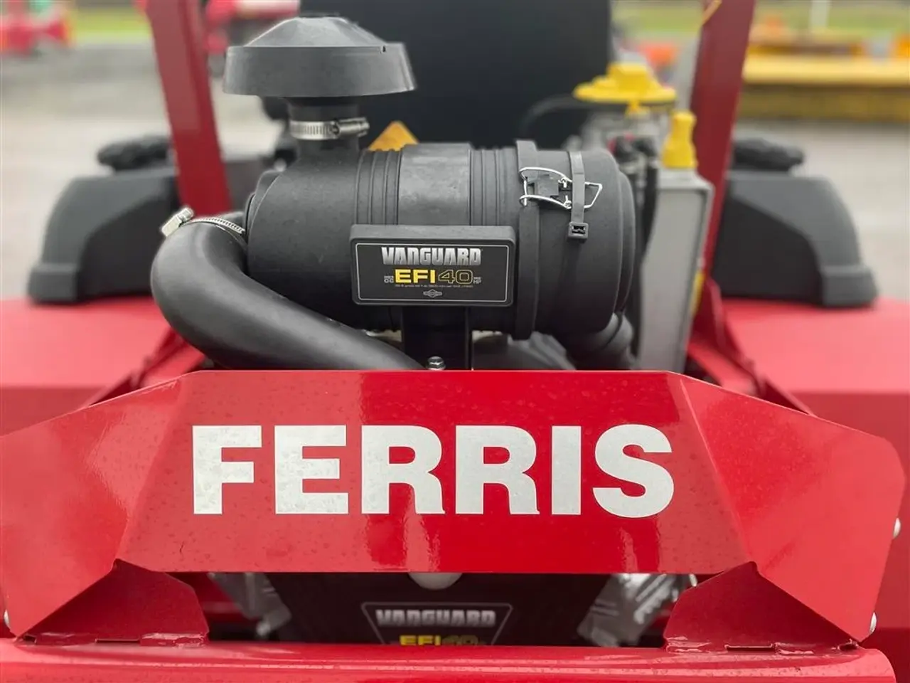Billede 2 - Ferris ZT 3300 ISX 72" 3-1 klippebord med hydraulisk løft