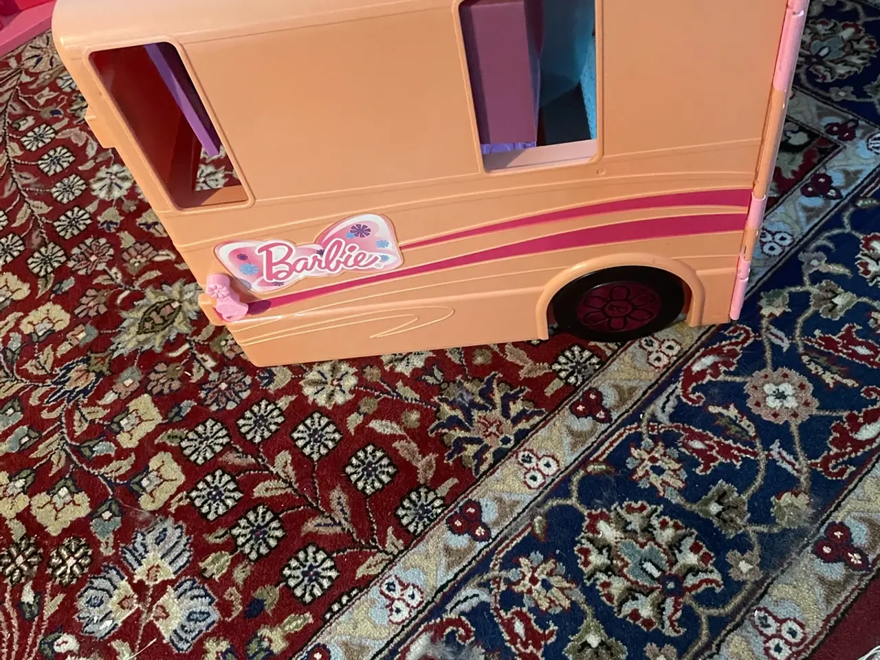 Billede 3 - Barbie bus biler og dukker