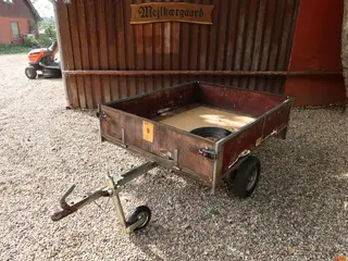 TRAILER med pres