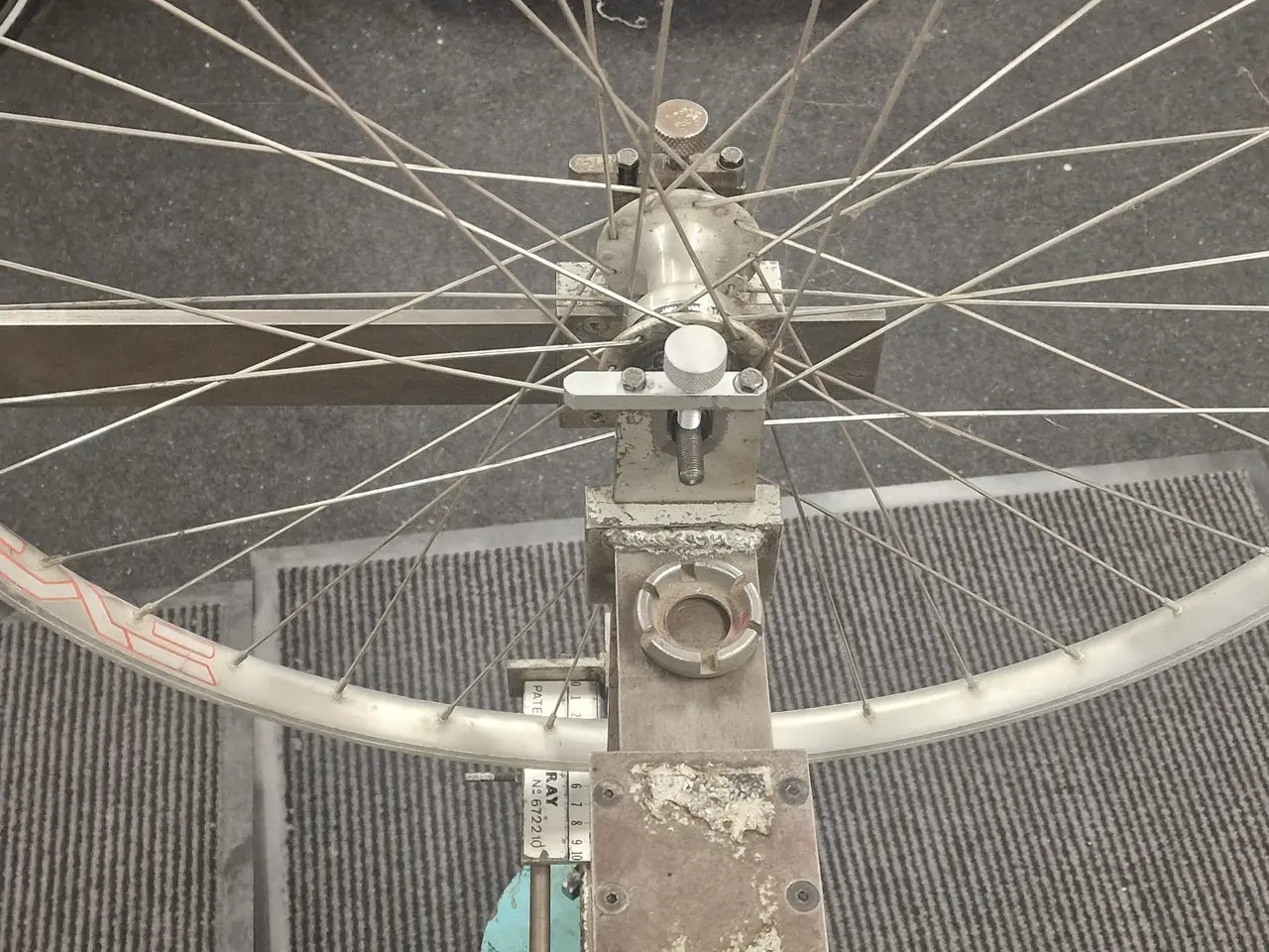 Billede 2 - Cykelhjulopretter PRECIRAY-B Max aksel ø15mm
