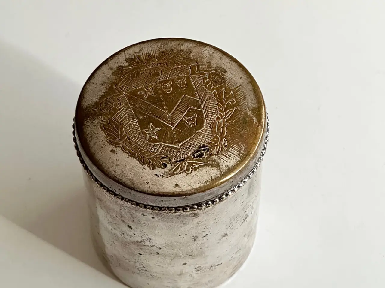 Billede 2 - Patineret dåse, pletsølv