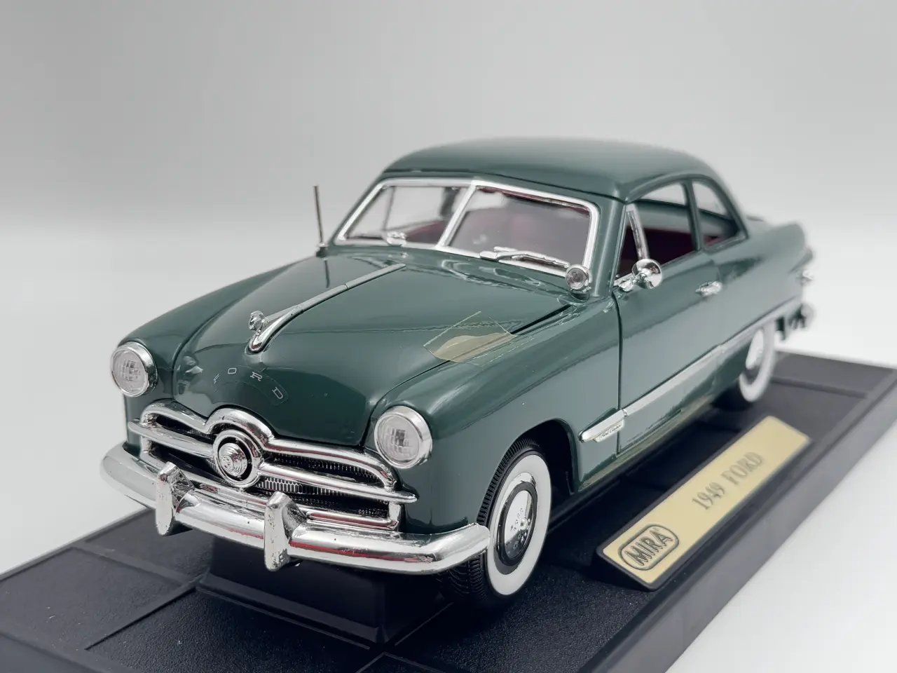 Billede 1 - 1949 Ford 2 door Coupe 1:18 Sjælden udbudt