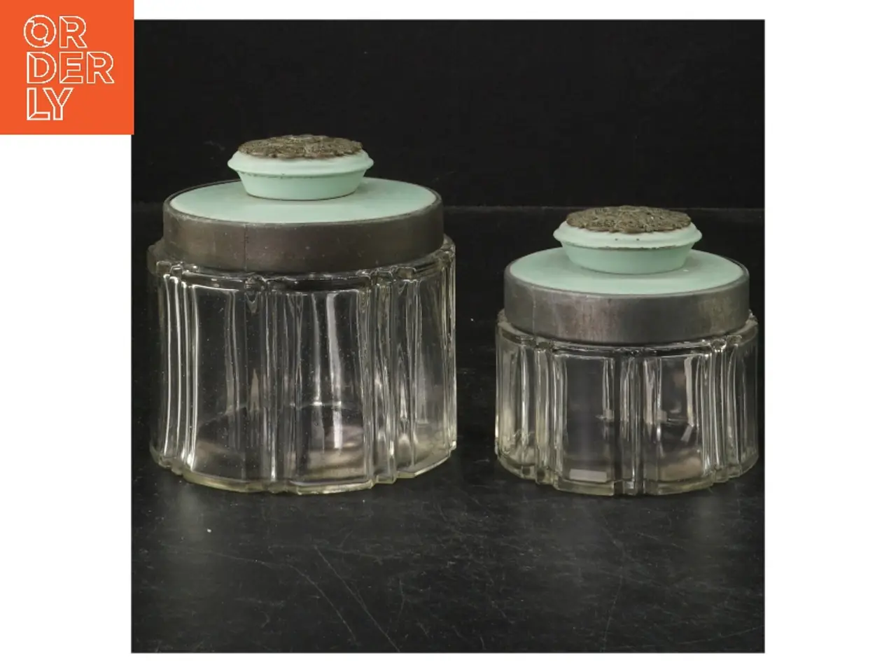 Billede 3 - Antikke glasbeholdere med låg (str. Ø 9 cm. og. øh 8 cm)