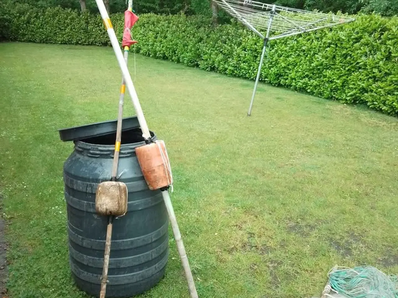 Billede 1 - Garn og bøjer.